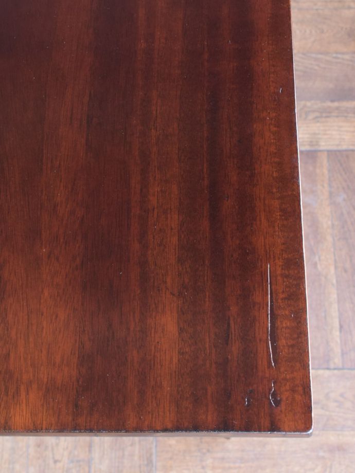 オケージョナルテーブルの天板