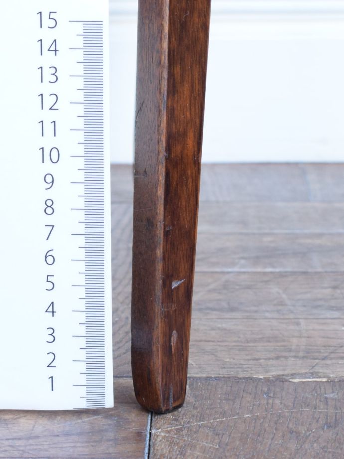 アンティーク家具の脚