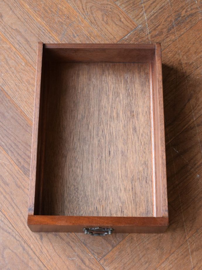 アンティークワゴンの引き出し