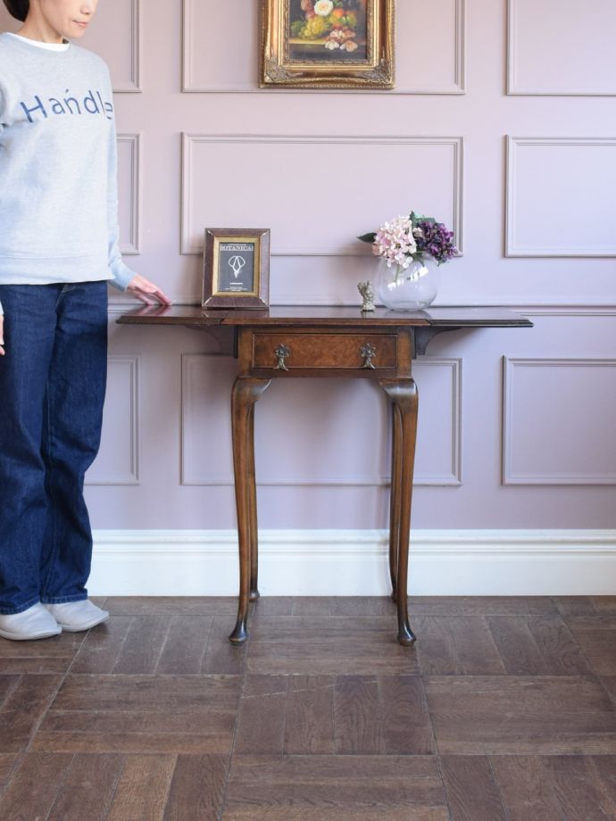 英国アンティークのチェスト