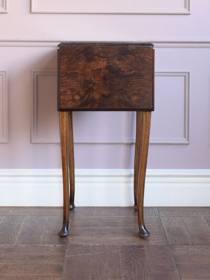 アンティークチェストの反対側