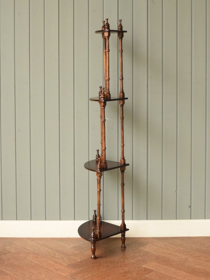 キャビネットの側面