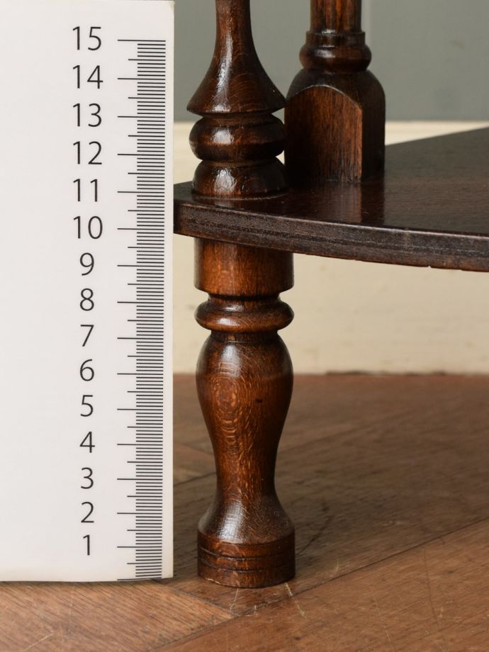 アンティーク家具の脚