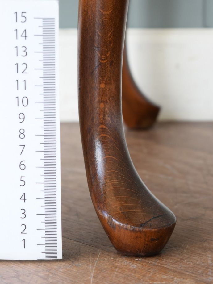 アンティーク家具の脚