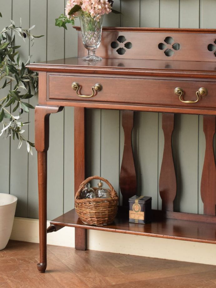 おしゃれなコンソールテーブル