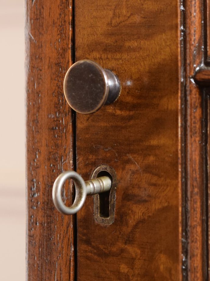 アンティークの鍵と取っ手