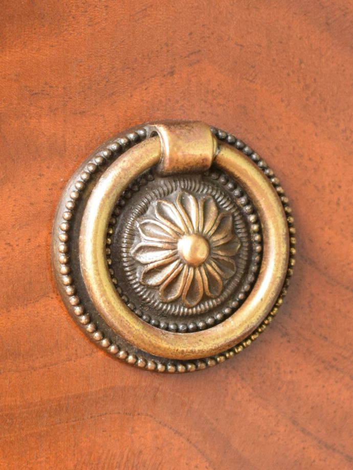 アンティーク家具の取っ手