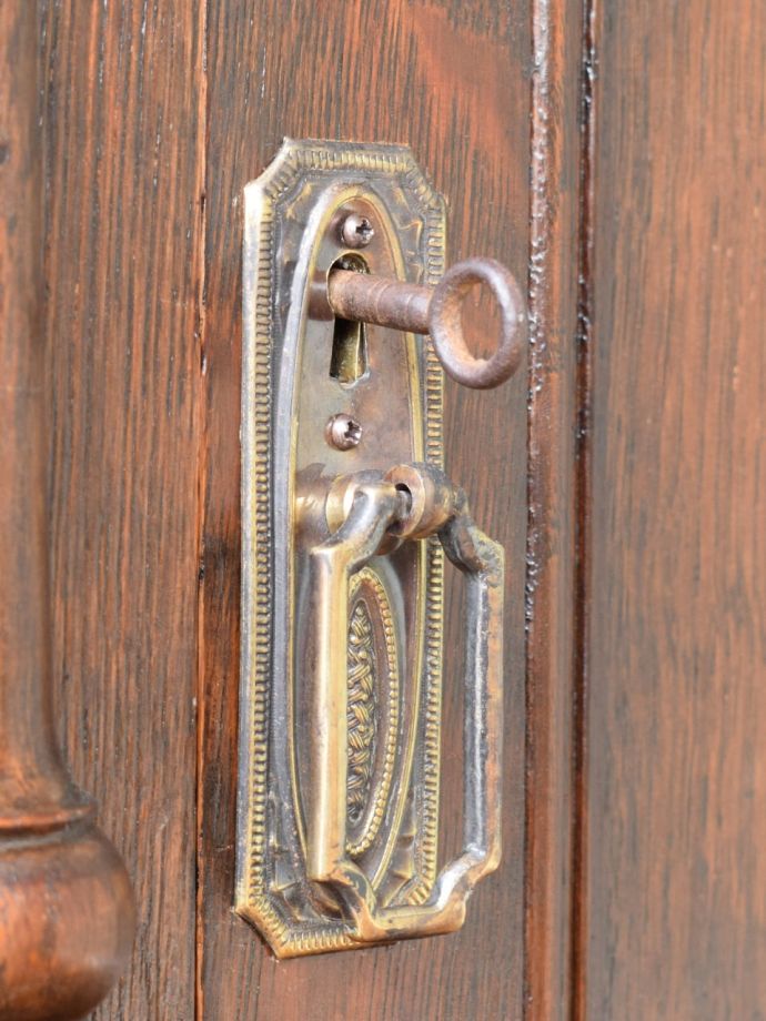 アンティーク家具の取っ手