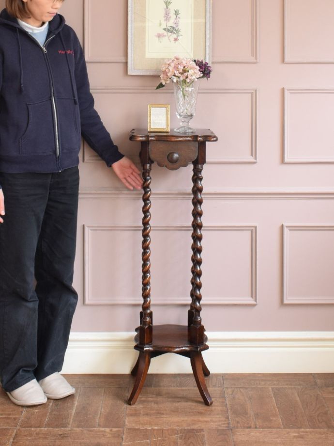 アンティークのプランツスタンド