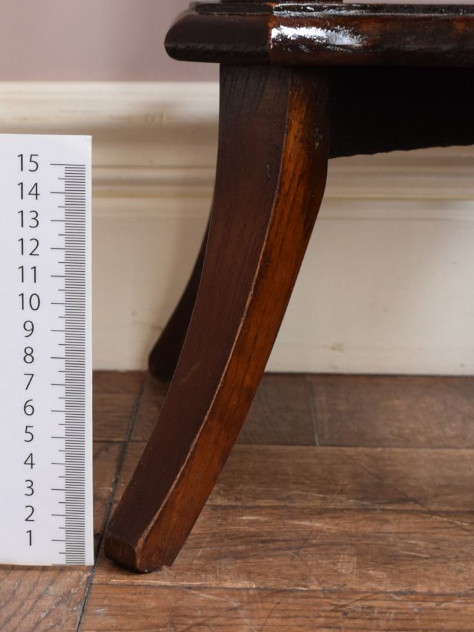 アンティーク家具の脚