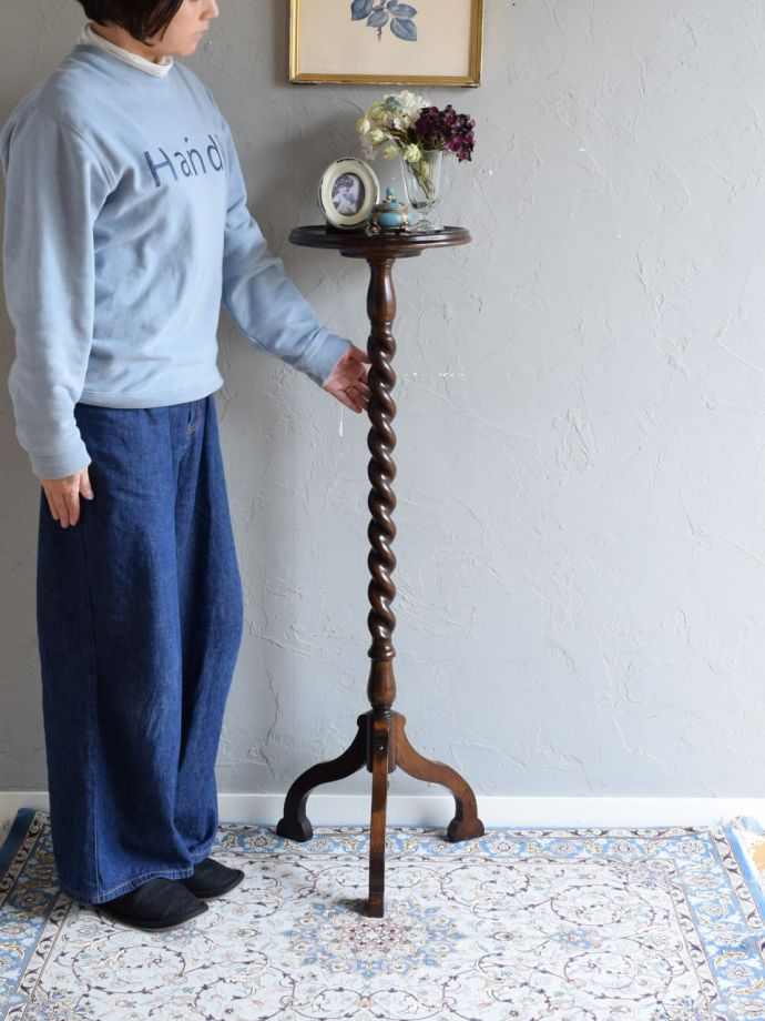 アンティークのプランツスタンド