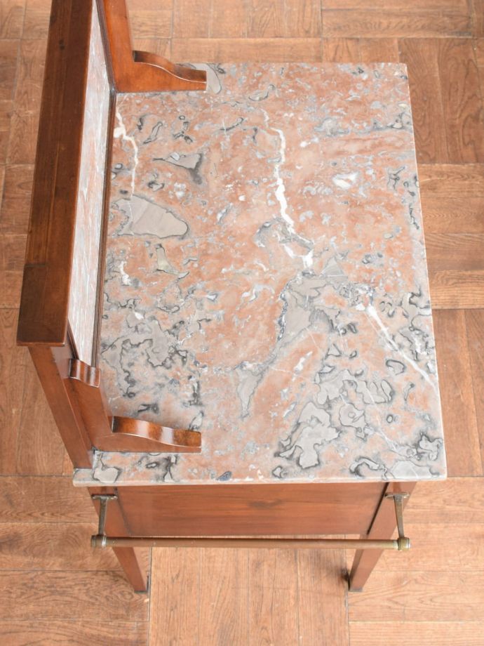 ウォッシュスタンドの天板