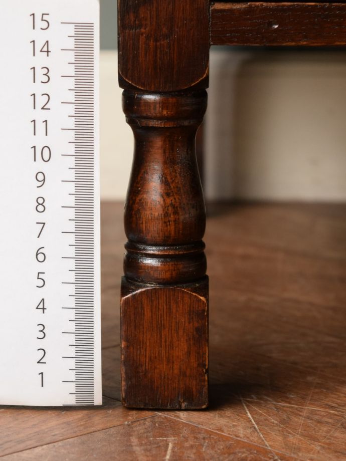 アンティーク家具の脚