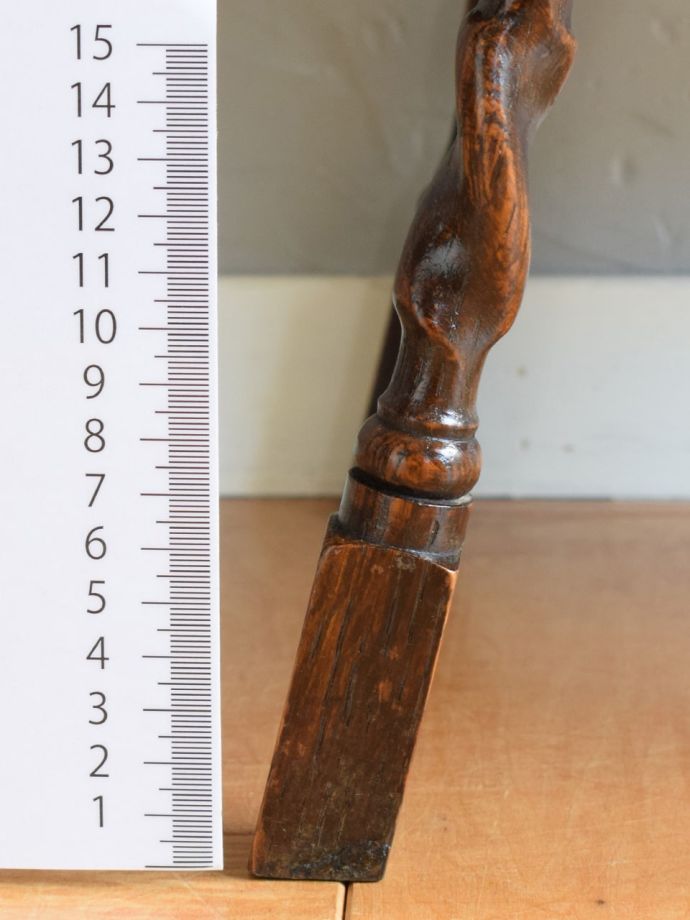 アンティーク家具の脚