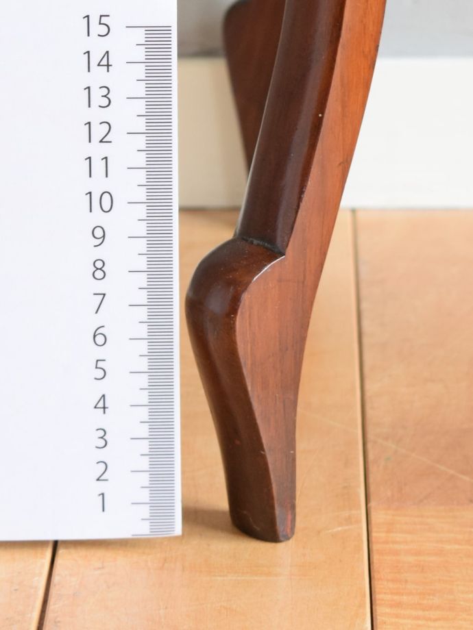 アンティーク家具の脚