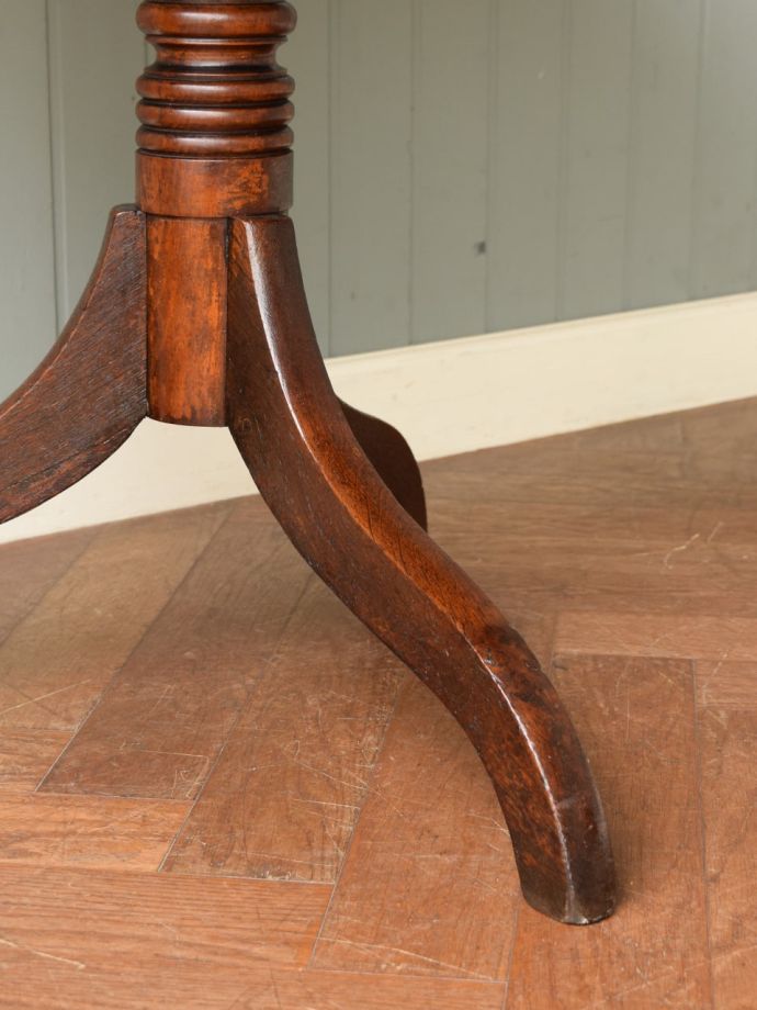 アンティーク家具の脚