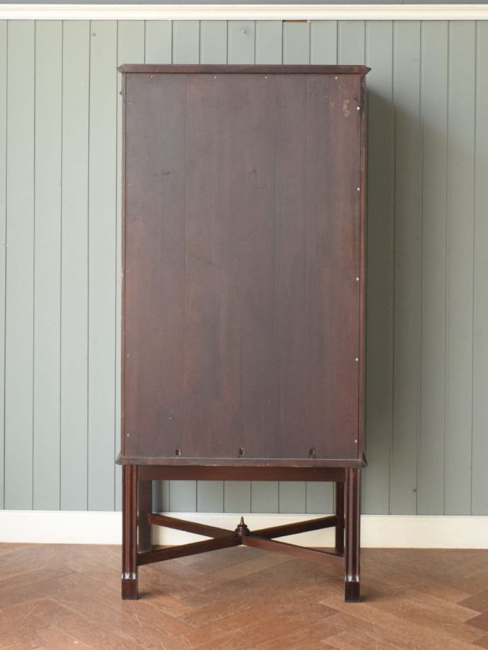 サイドボードの側面