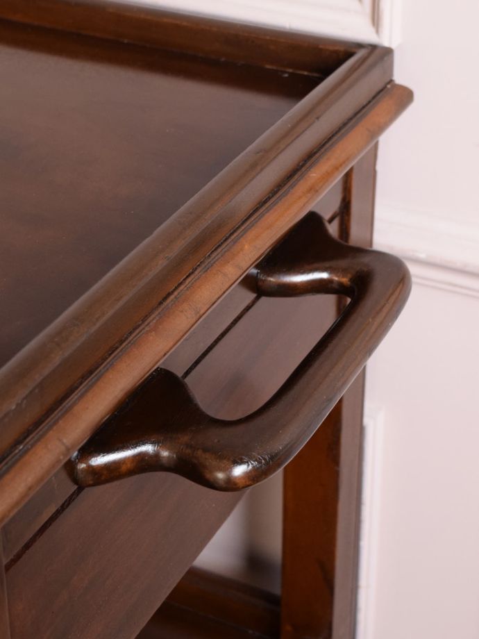 ワゴンの持ち手