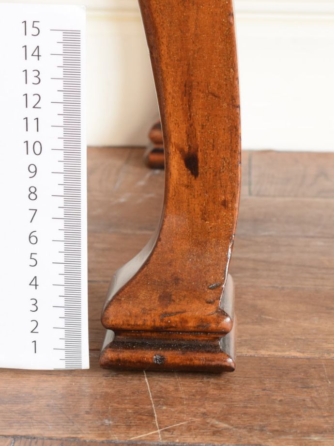 アンティーク家具の脚