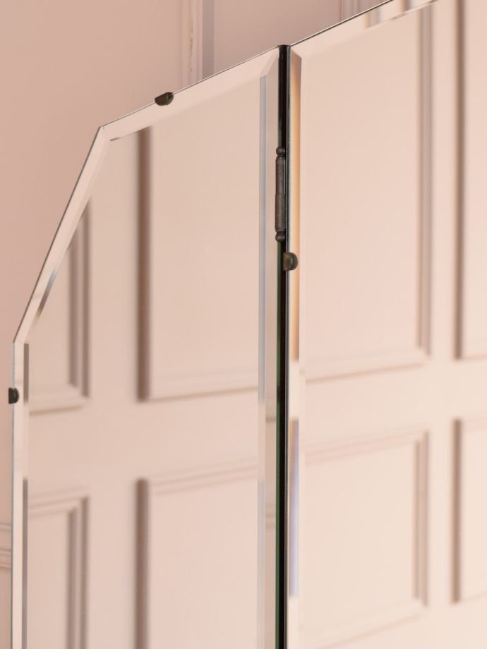 ミラーは新品です