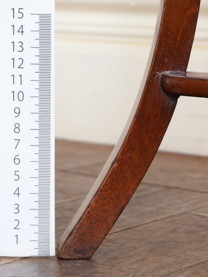 アンティーク家具の脚