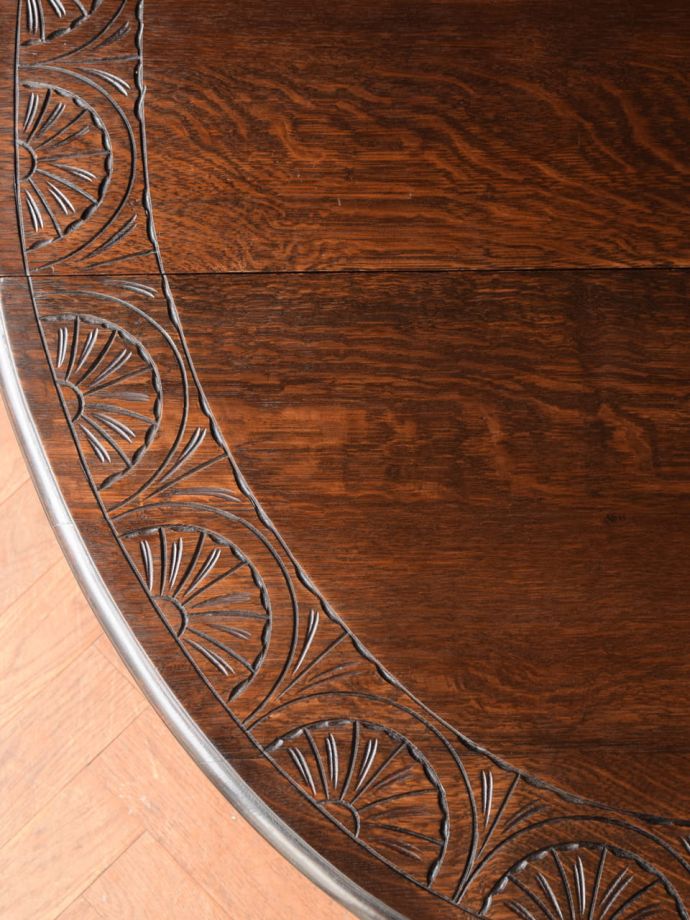 アンティークらしい木目