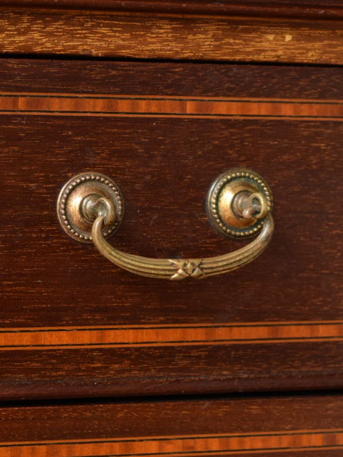 アンティーク家具の取っ手