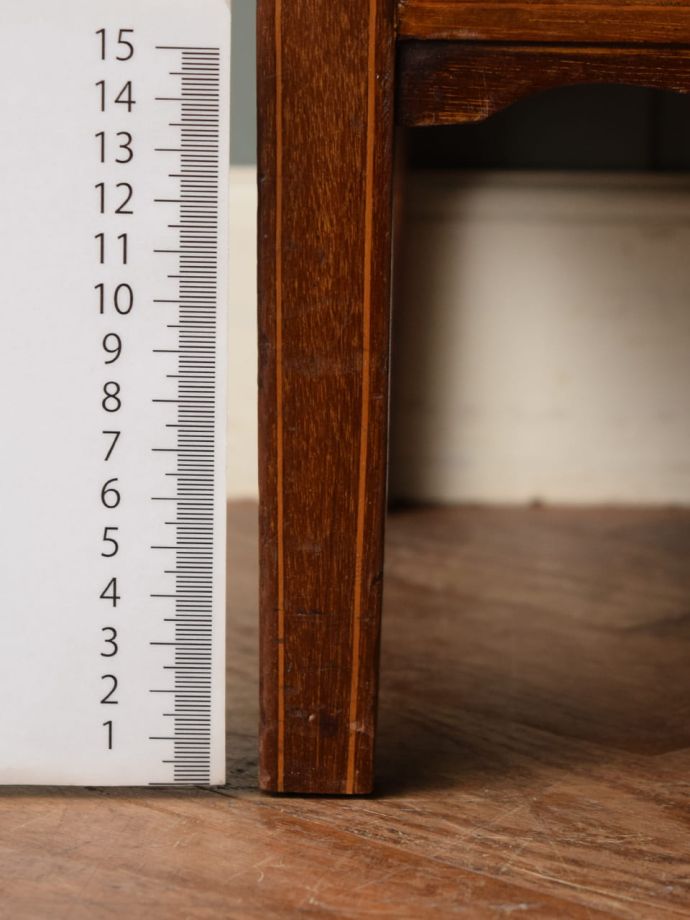 アンティーク家具の脚