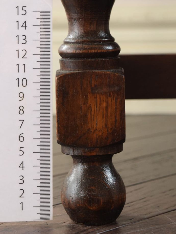 アンティーク家具の脚