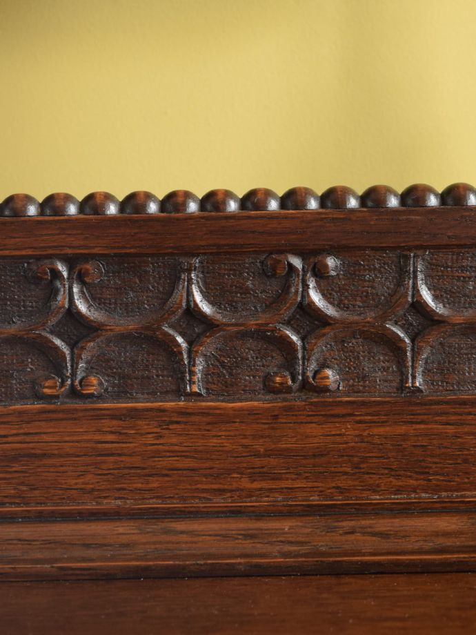 ドレッサーの装飾