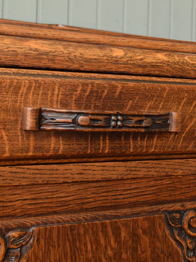 アンティーク家具の取っ手