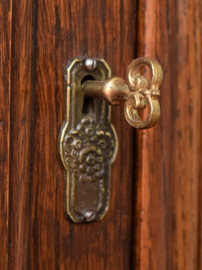アンティーク家具の鍵