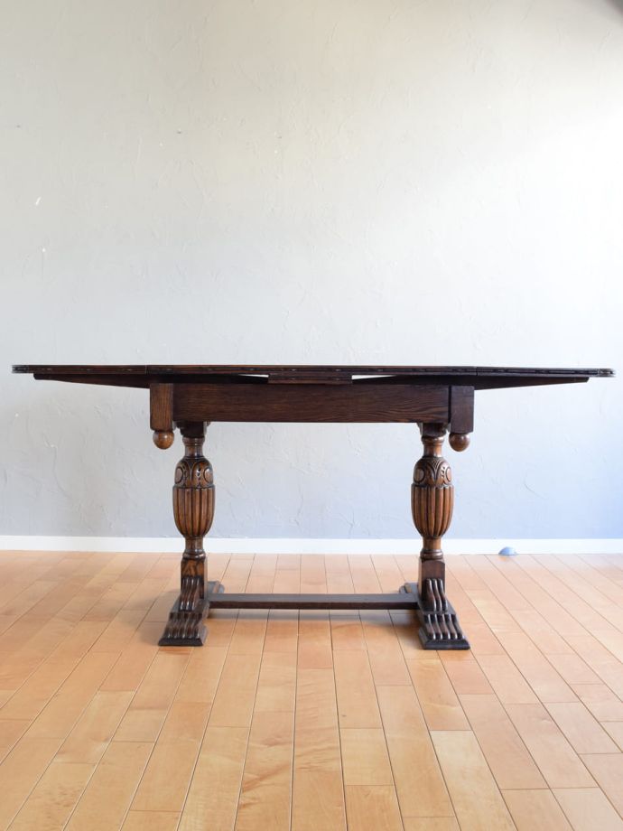 便利なドローリーフテーブル