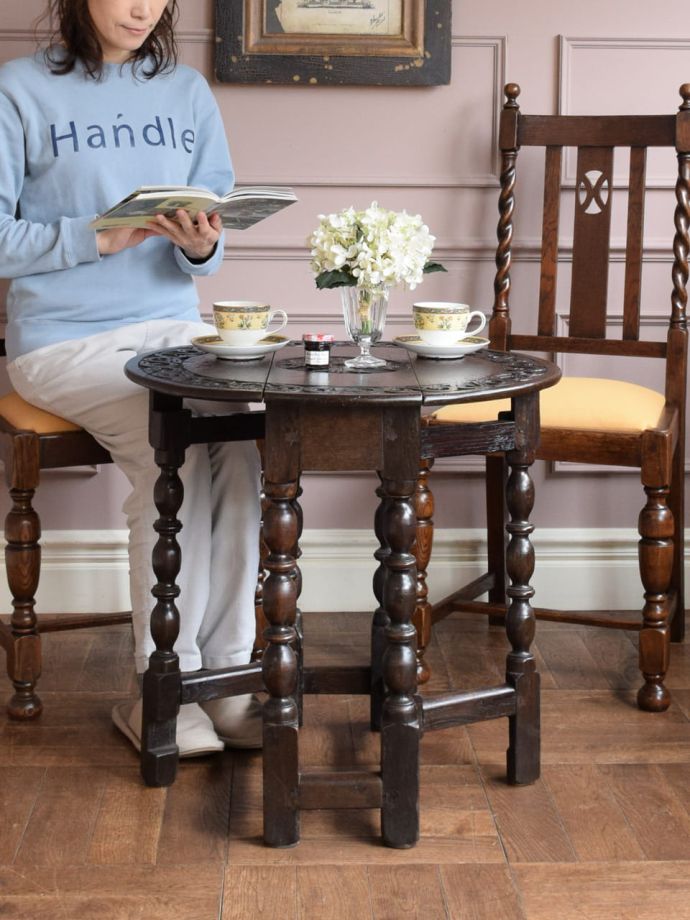 アンティークのゲートレッグテーブル