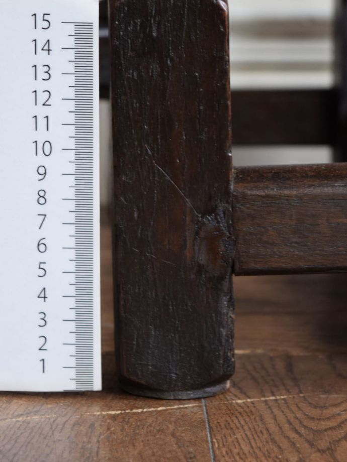 ゲートレッグテーブルの脚