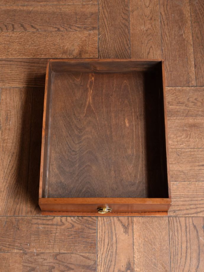 アンティークデスクの引き出し