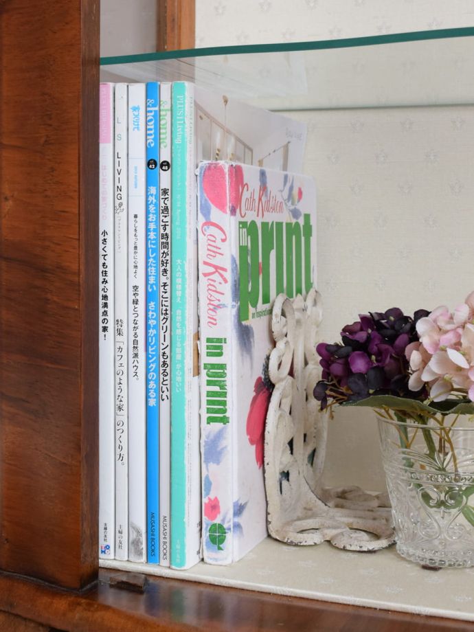 収納たっぷりのキャビネット