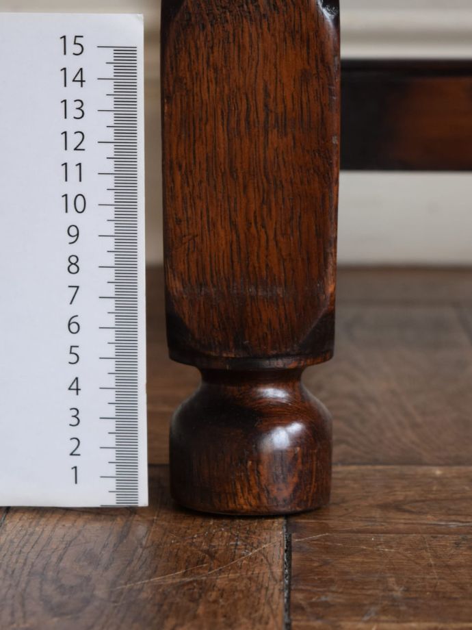 アンティークデスクの脚