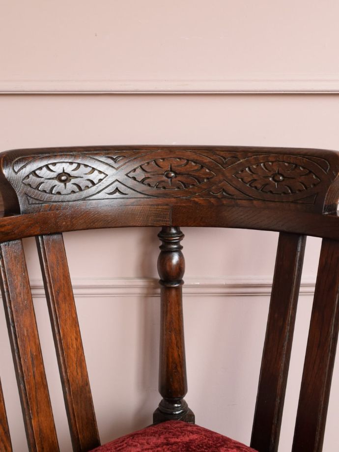 アンティークらしい彫