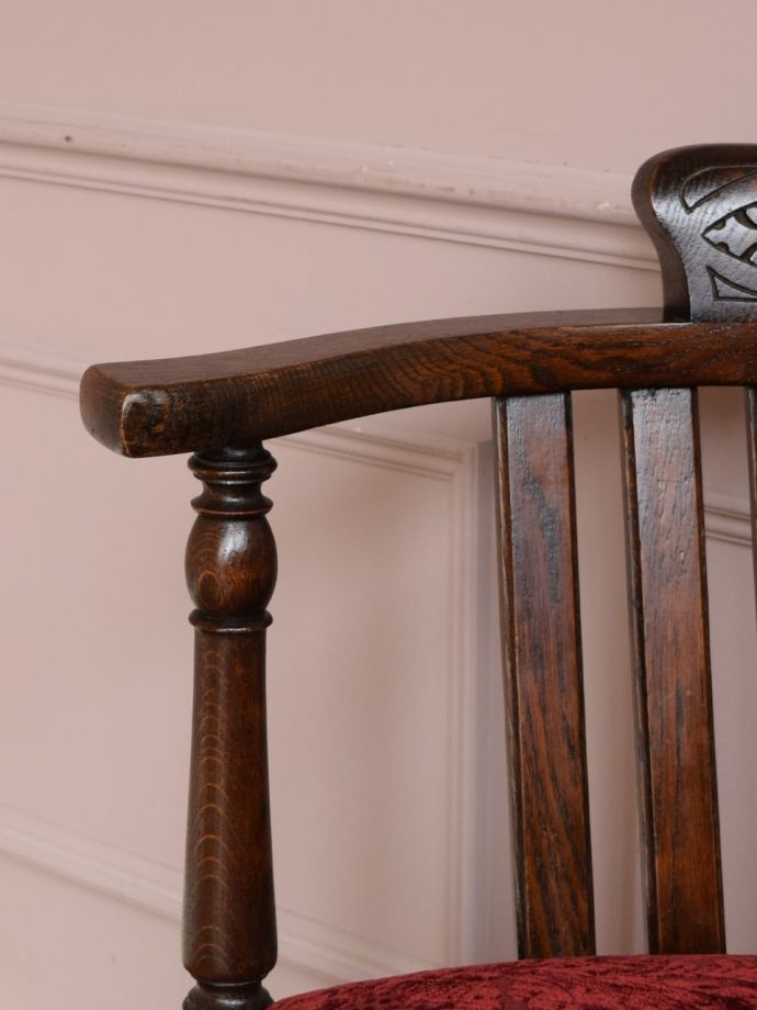 コーナーチェアのアーム