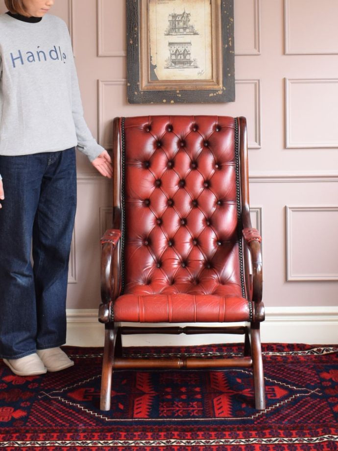 英国アンティークのパーソナルチェア