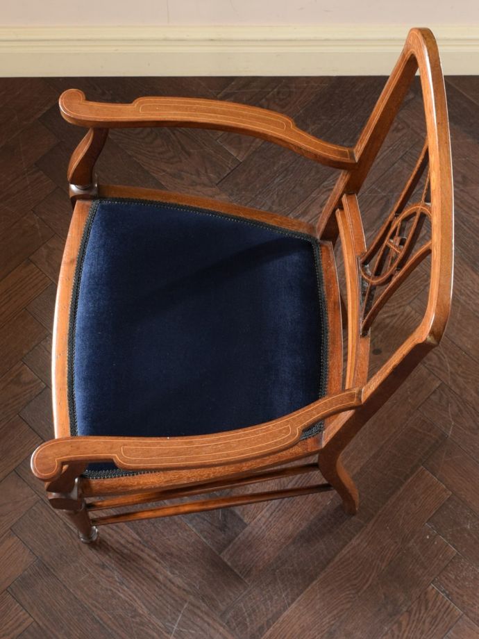 アンティークの椅子の座面