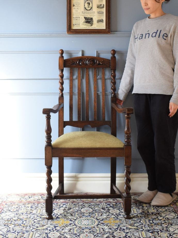 英国アンティークのダイニングチェア