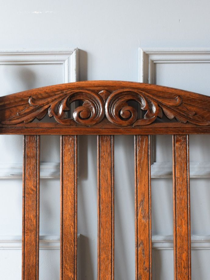 アンティークチェアの装飾