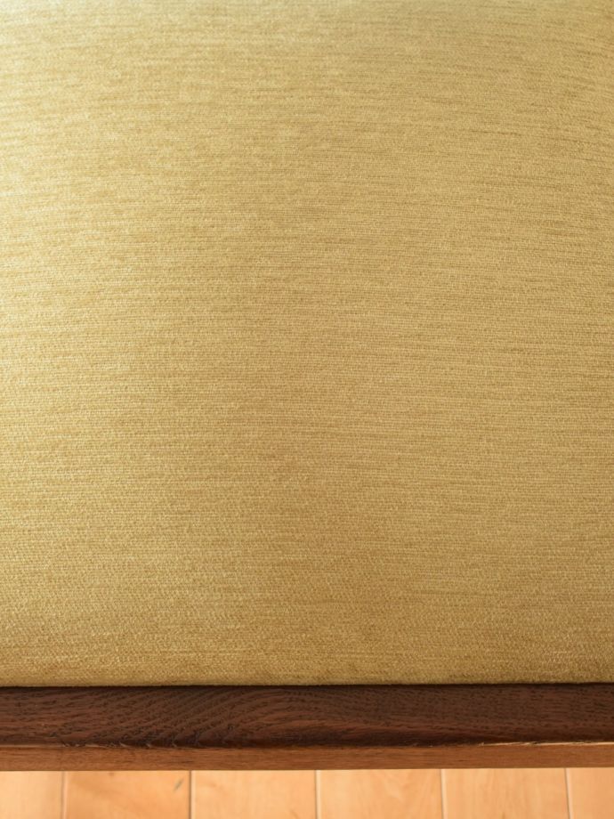 アンティークチェアの座面の生地