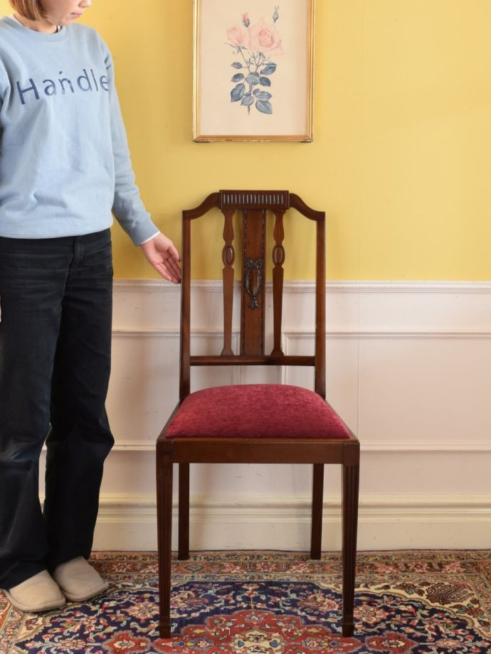 英国アンティークのサロンチェア