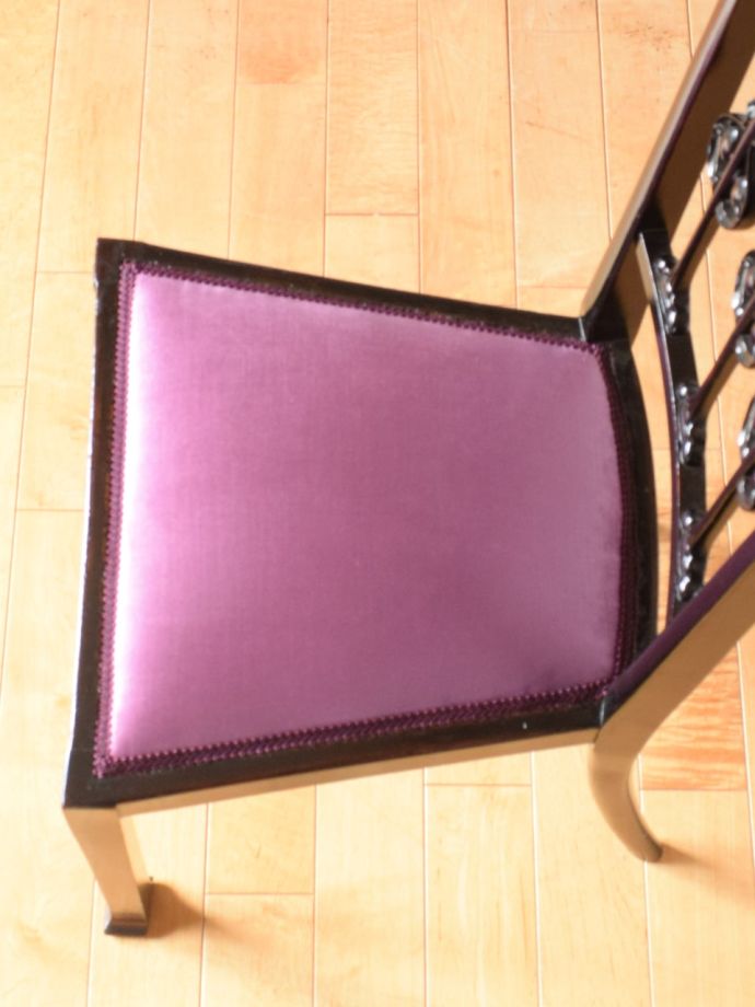 アンティークの椅子の座面