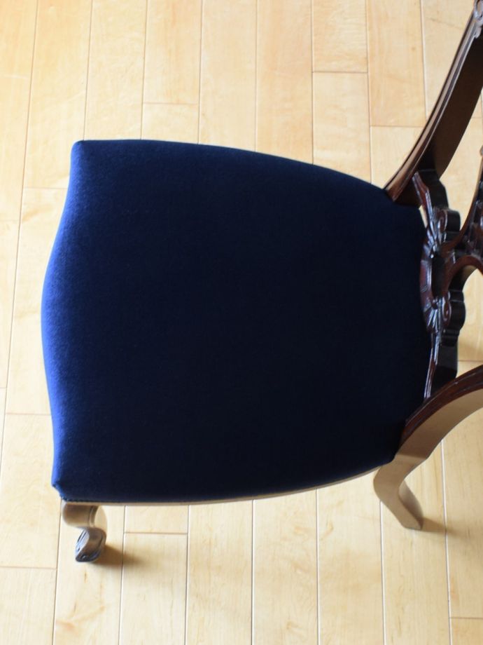 アンティークの椅子の座面