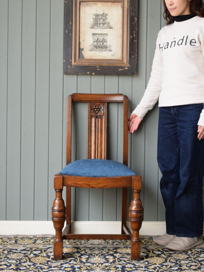 英国アンティークのダイニングチェア