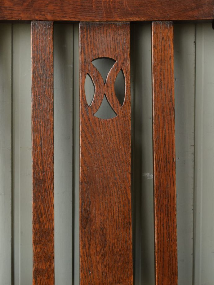 アンティークチェアの装飾